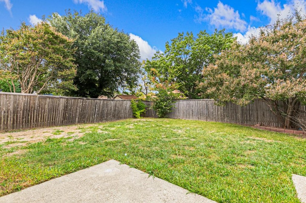 7613 Tulane Dr, Rowlett TX 75088-8526 exterior