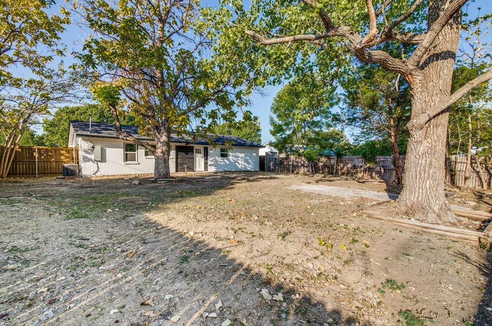 1808 Lucille Dr, Mesquite TX 75149-1917 exterior