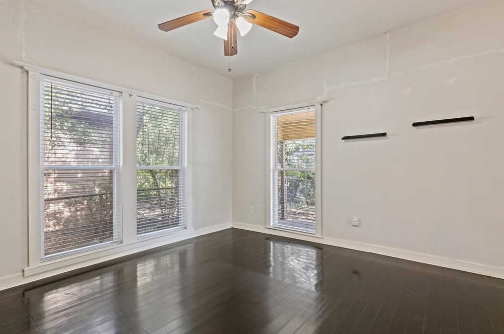 6001 Worth St, Dallas TX 75214-5346 exterior