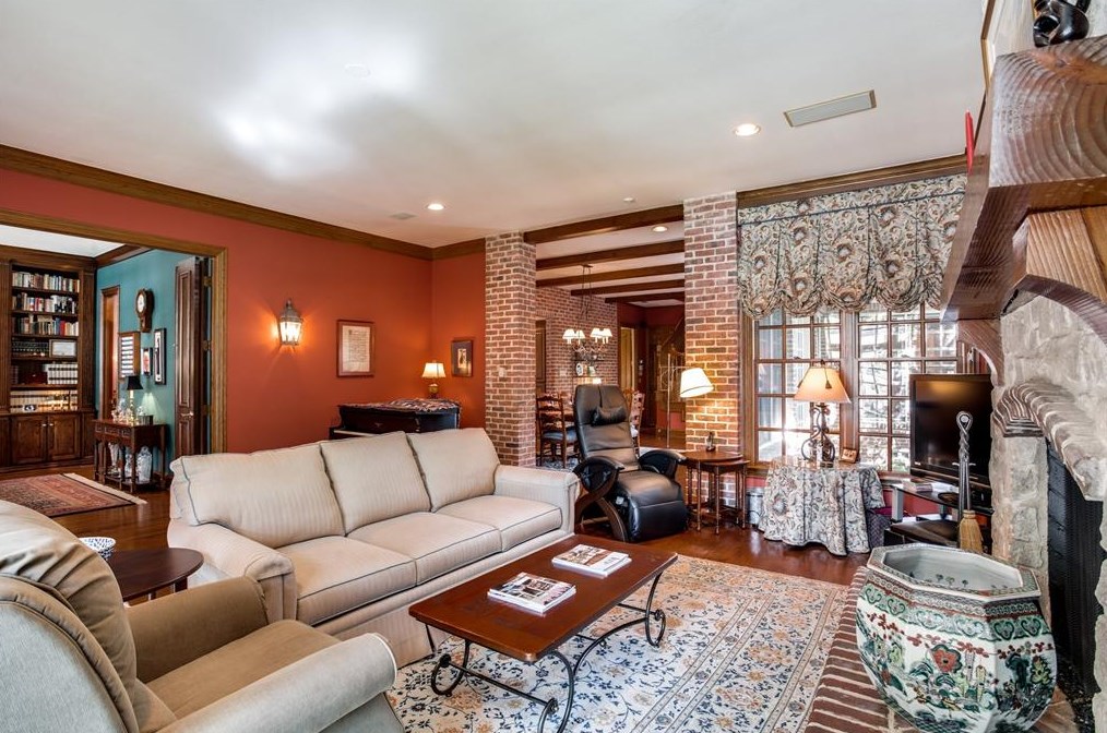 3236 Purdue Ave, Dallas TX 75225-7638 exterior