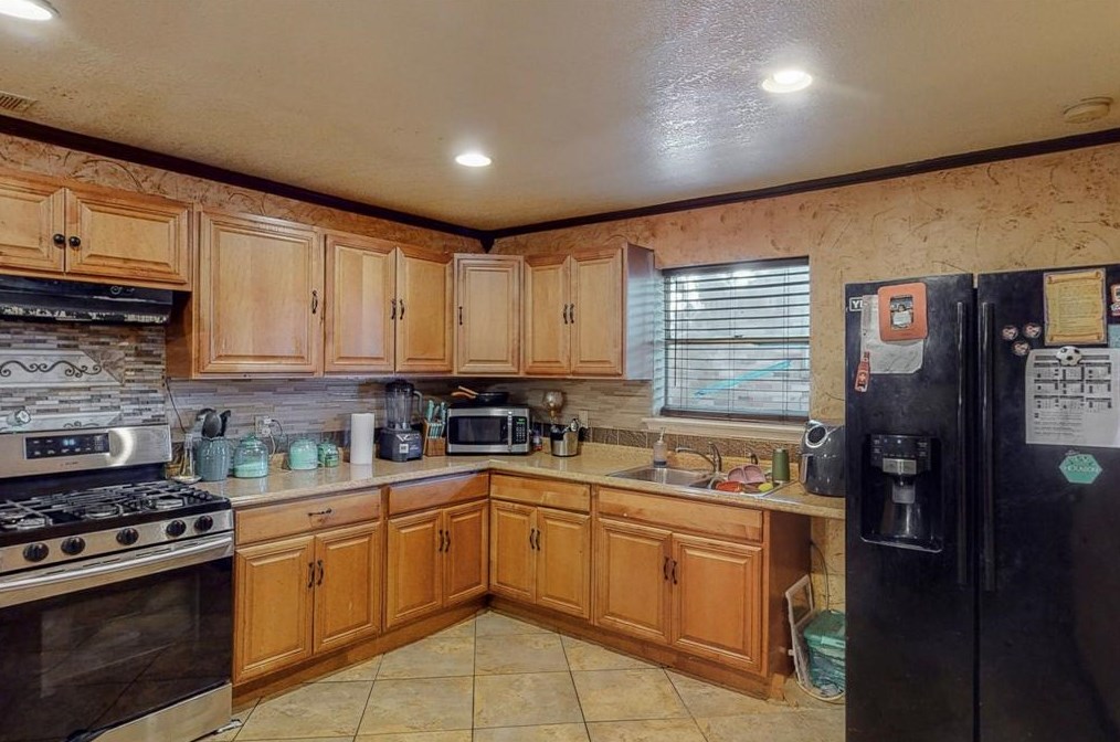 11513 Oak Tree Rd, Mesquite TX exterior