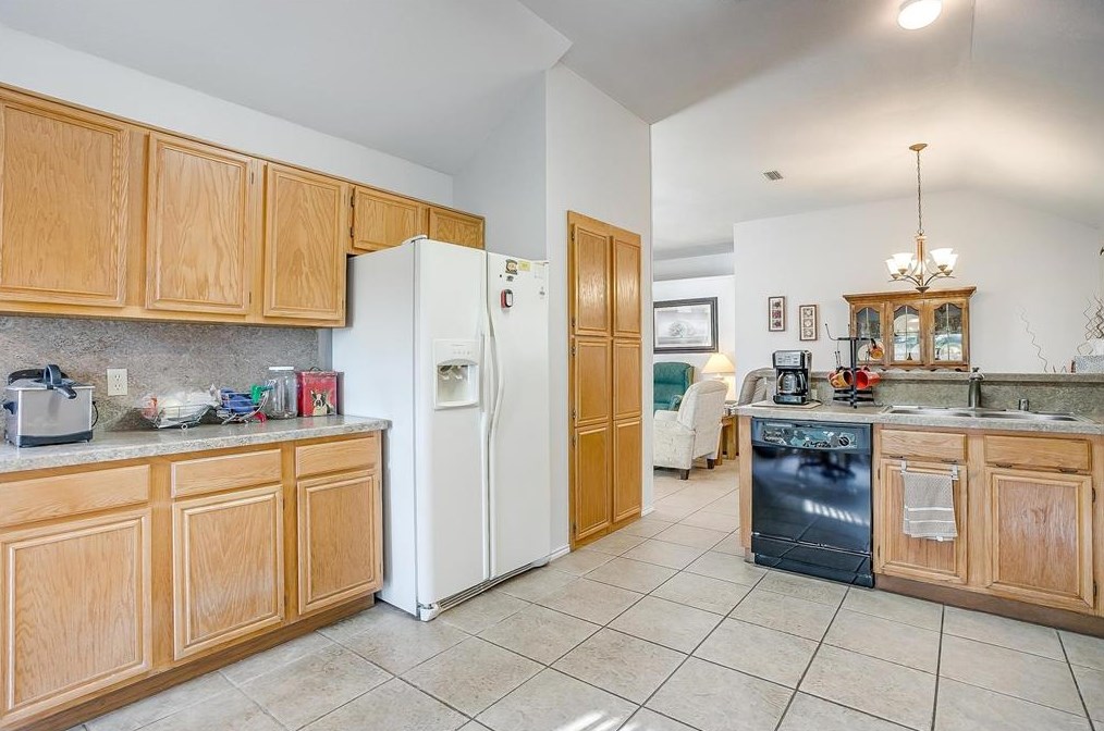 7133 Summerset Dr, Fort Worth TX  76126-4534 exterior