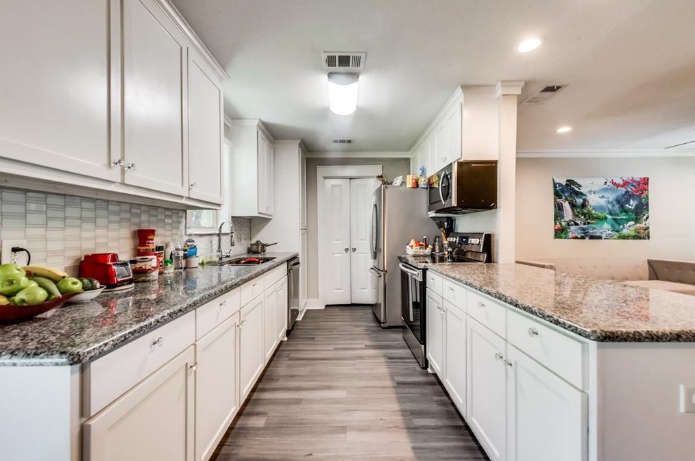 2610 Greenhill Dr, Mesquite TX 75150-5223 exterior