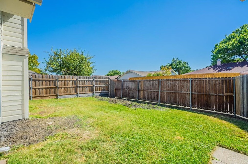 7214 Alissa Dr, Rowlett TX 75089-3788 exterior