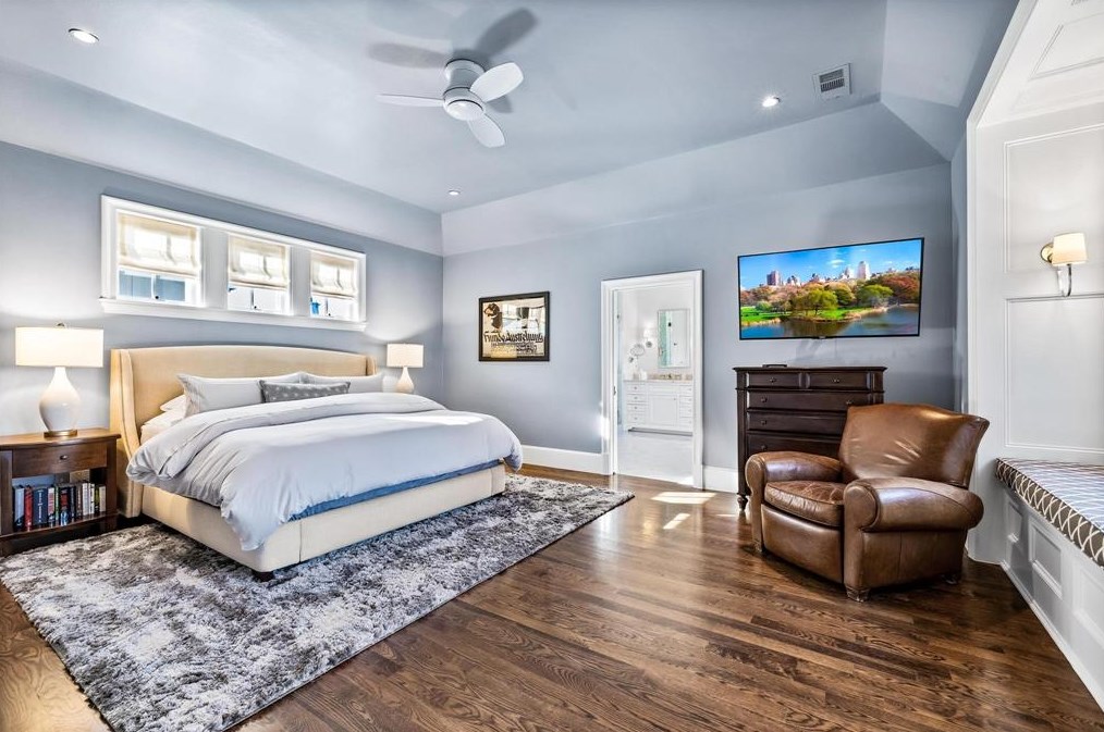 6713 Vanderbilt Ave, Dallas TX  75206-6136 exterior