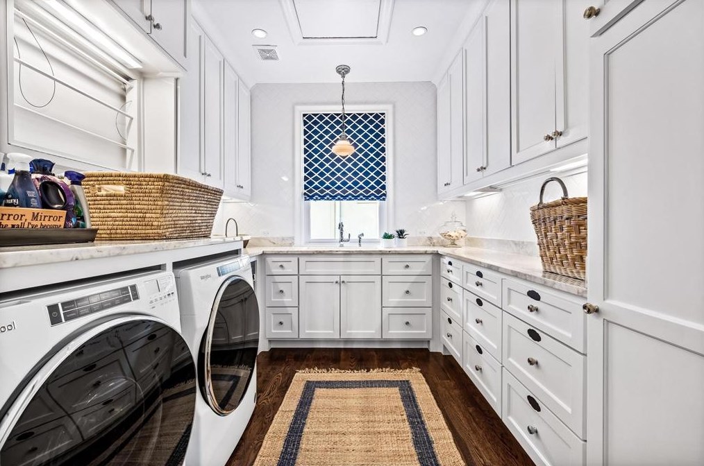 6713 Vanderbilt Ave, Dallas TX  75206-6136 exterior