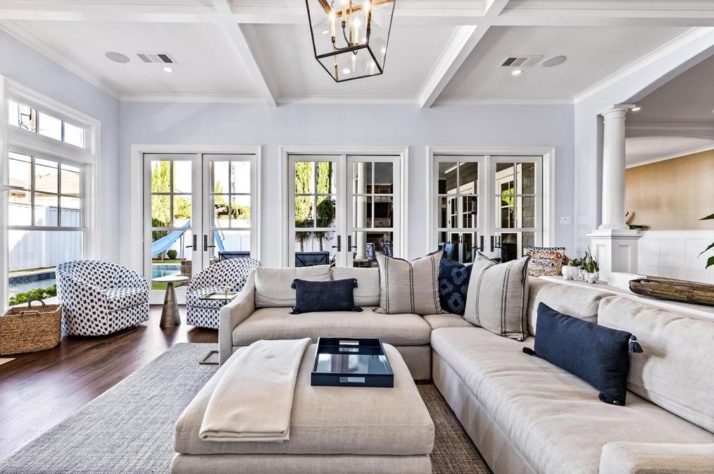 6713 Vanderbilt Ave, Dallas TX  75206-6136 exterior