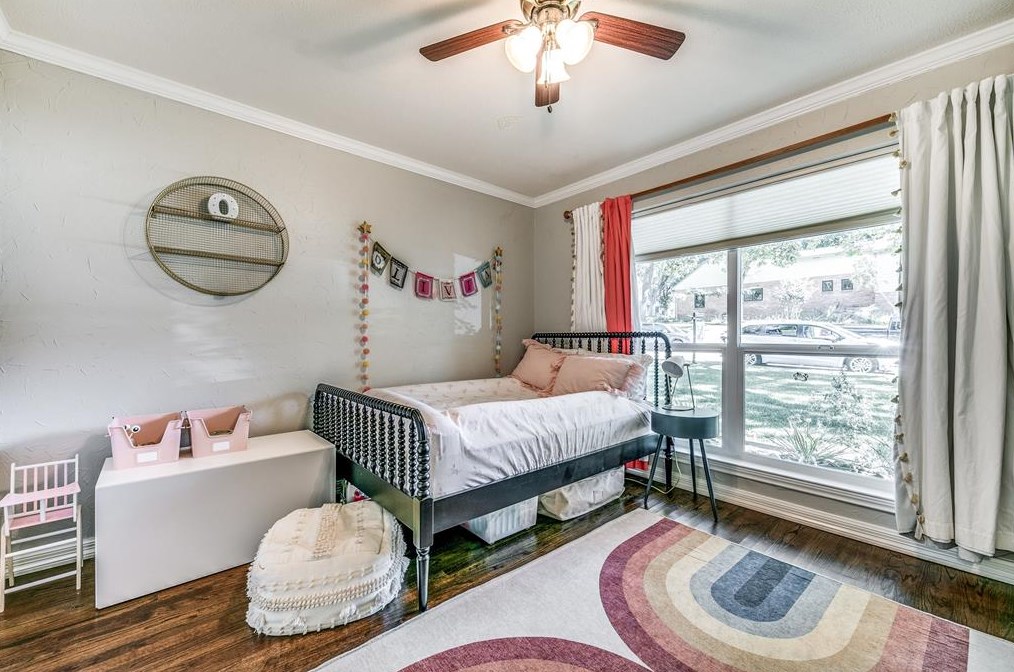 9619 Mossridge Dr, Dallas TX  75238-2538 exterior