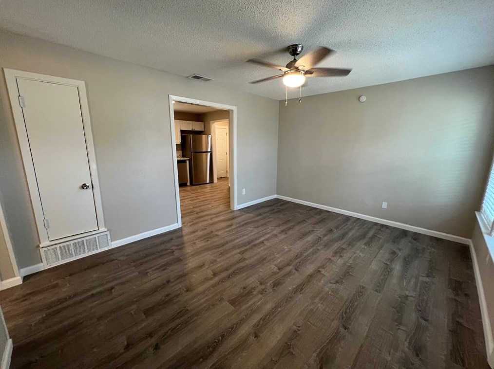 1125 Rancho Dr, Mesquite TX  75149-5211 exterior