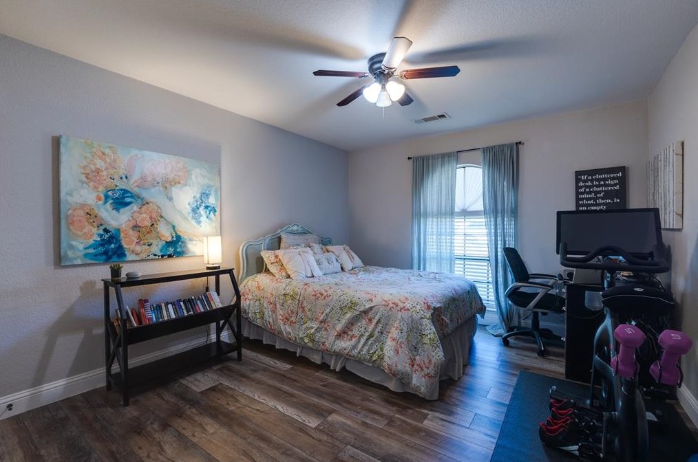 114 Sunview, Mesquite TX 75182-9406 exterior