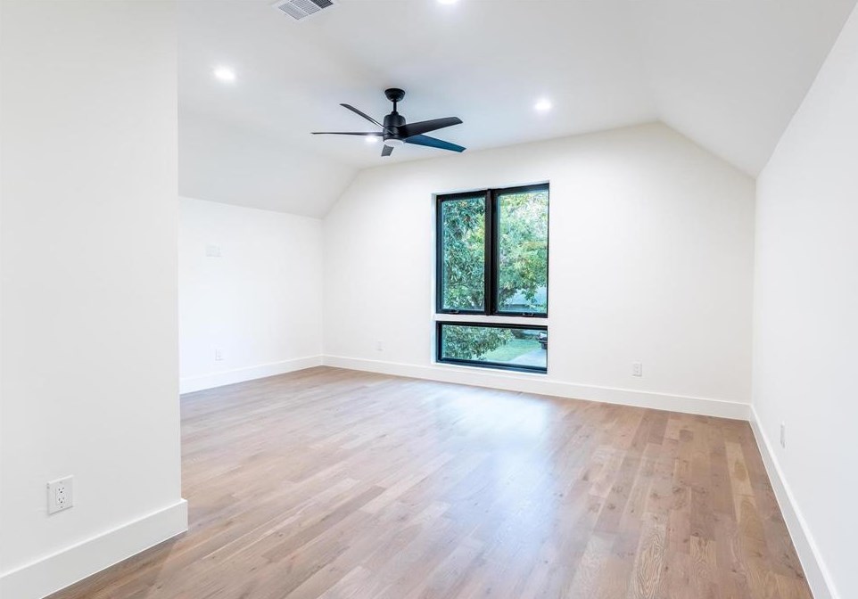 6230 Kenwood Ave, Dallas TX 75206-5515 exterior