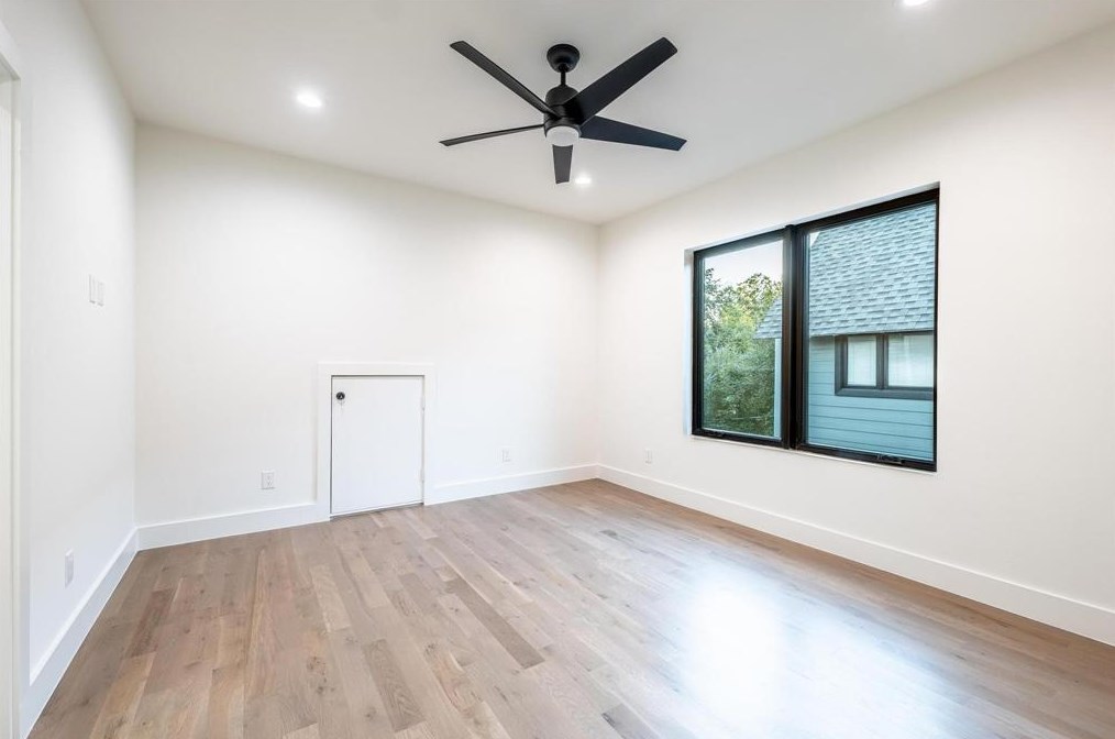 6230 Kenwood Ave, Dallas TX 75206-5515 exterior