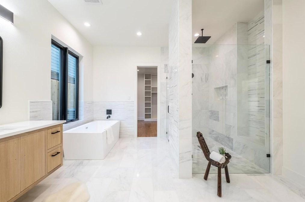 6230 Kenwood Ave, Dallas TX 75206-5515 exterior