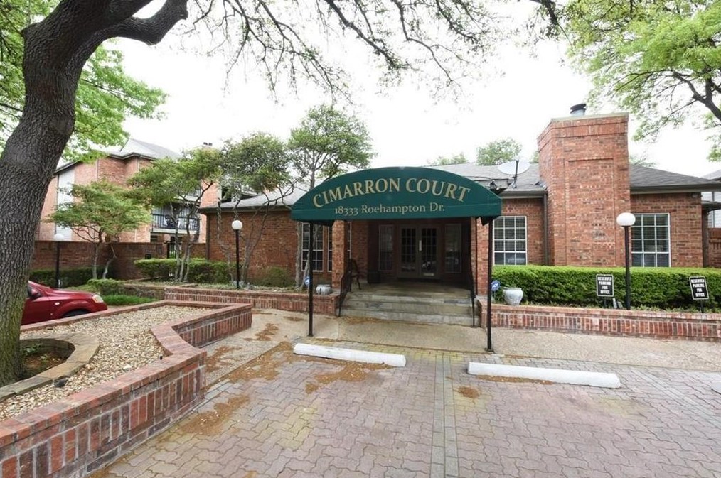 18333 Roehampton Dr, Dallas TX  75252-5188 exterior