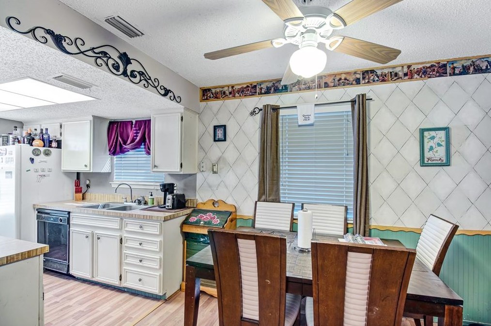 1016 Birchwood Dr, Mesquite TX 75149-4763 exterior