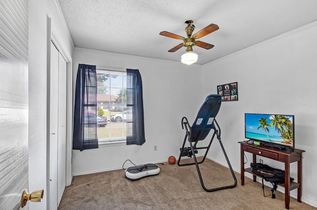 1016 Birchwood Dr, Mesquite TX 75149-4763 exterior