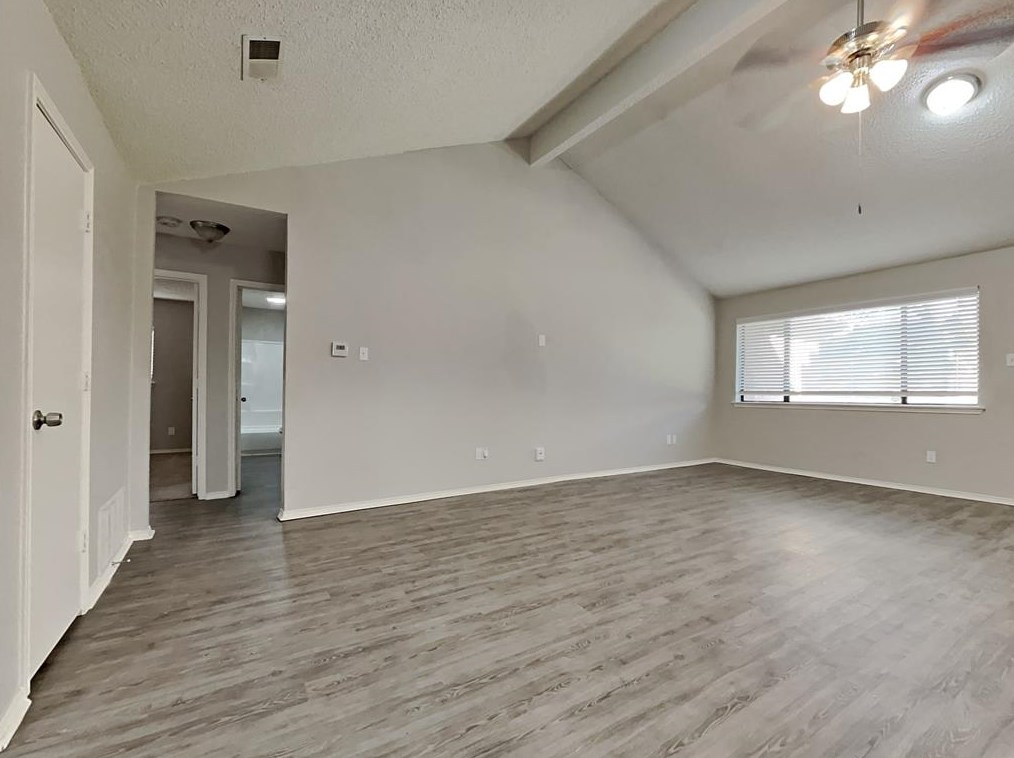 2410 Claremont Dr, Grand Prairie TX  75052-3820 exterior