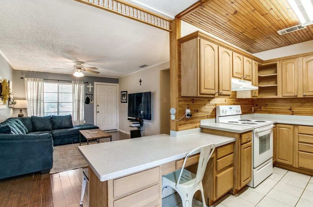 828 Bullock St, Coppell TX 75019-4530 exterior