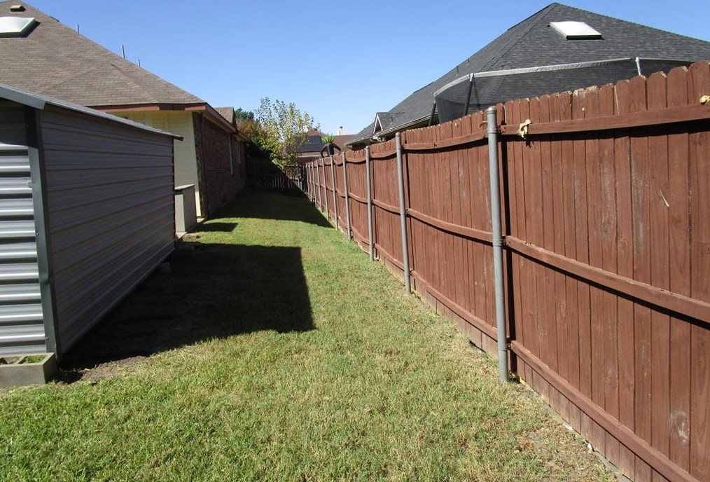 1232 Parkwood Trl, Mesquite TX 75149-8402 exterior