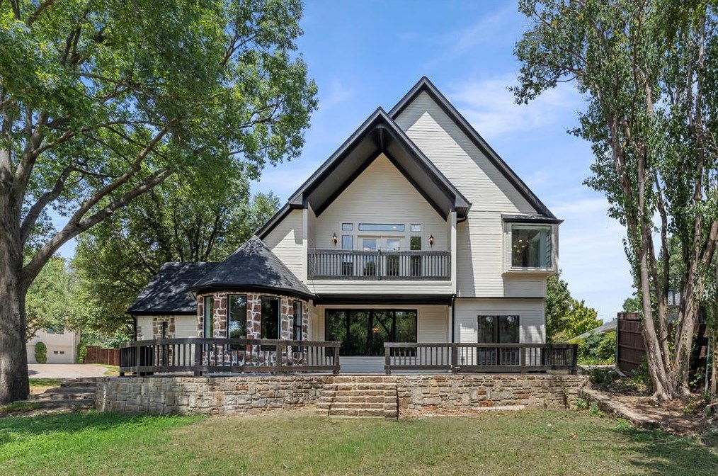 153 Meadowcreek Rd, Coppell TX 75019-4027 exterior