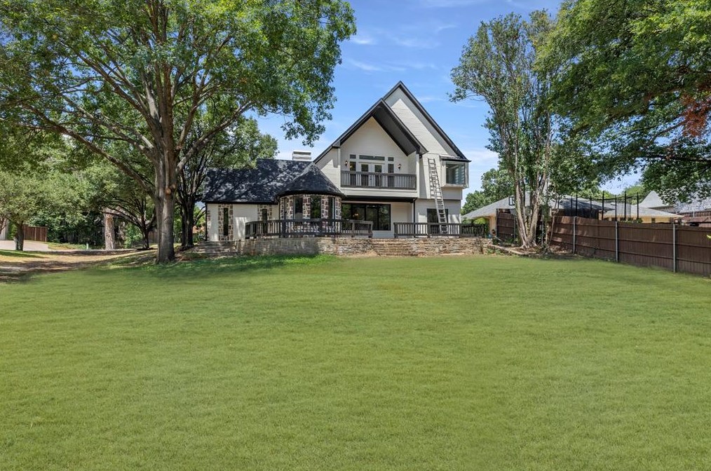 153 Meadowcreek Rd, Coppell TX 75019-4027 exterior