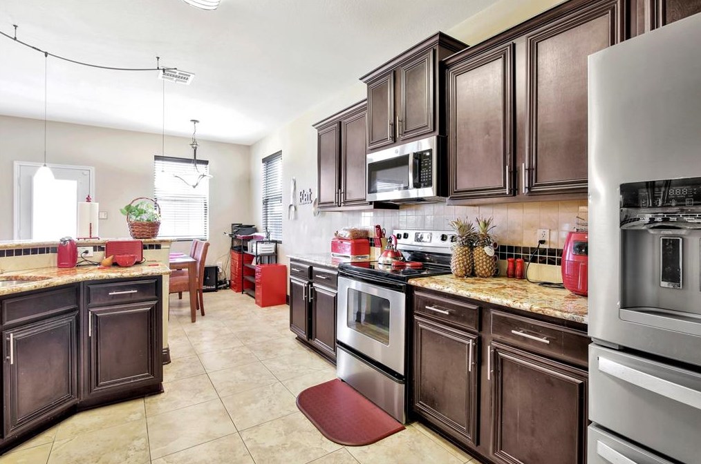 2545 Pioneer Blf Rd, Mesquite TX 75181-2170 exterior