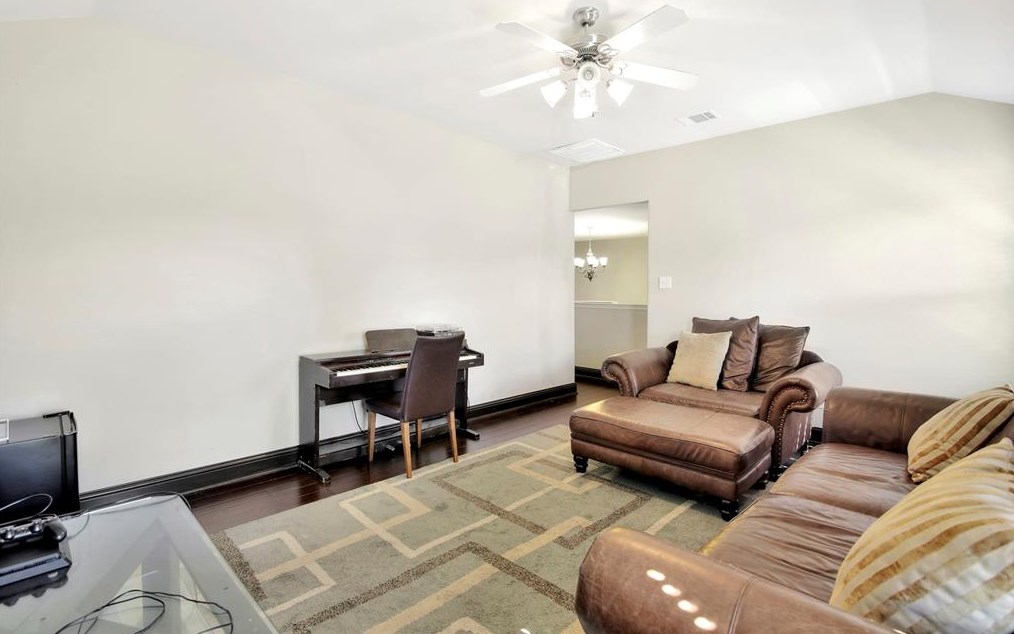 2545 Pioneer Blf Rd, Mesquite TX 75181-2170 exterior