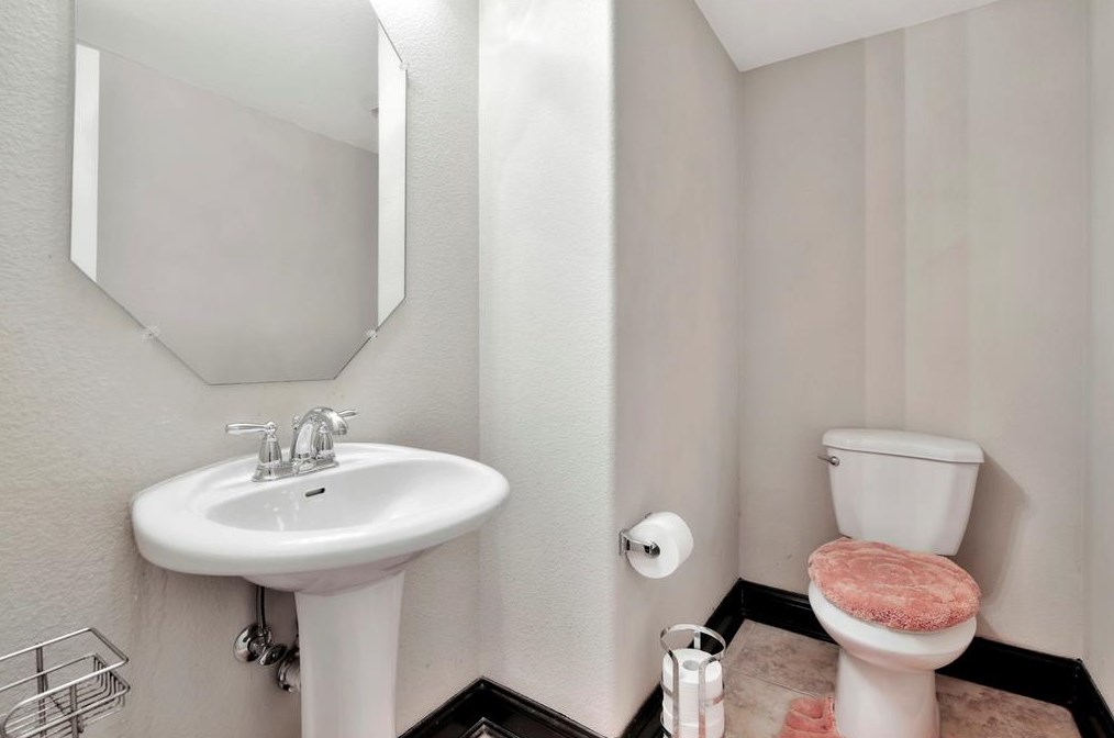 2545 Pioneer Blf Rd, Mesquite TX 75181-2170 exterior