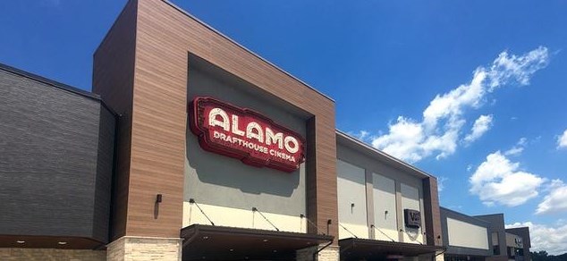 7525 Holly Hill Dr, Dallas TX 75231-4554 exterior