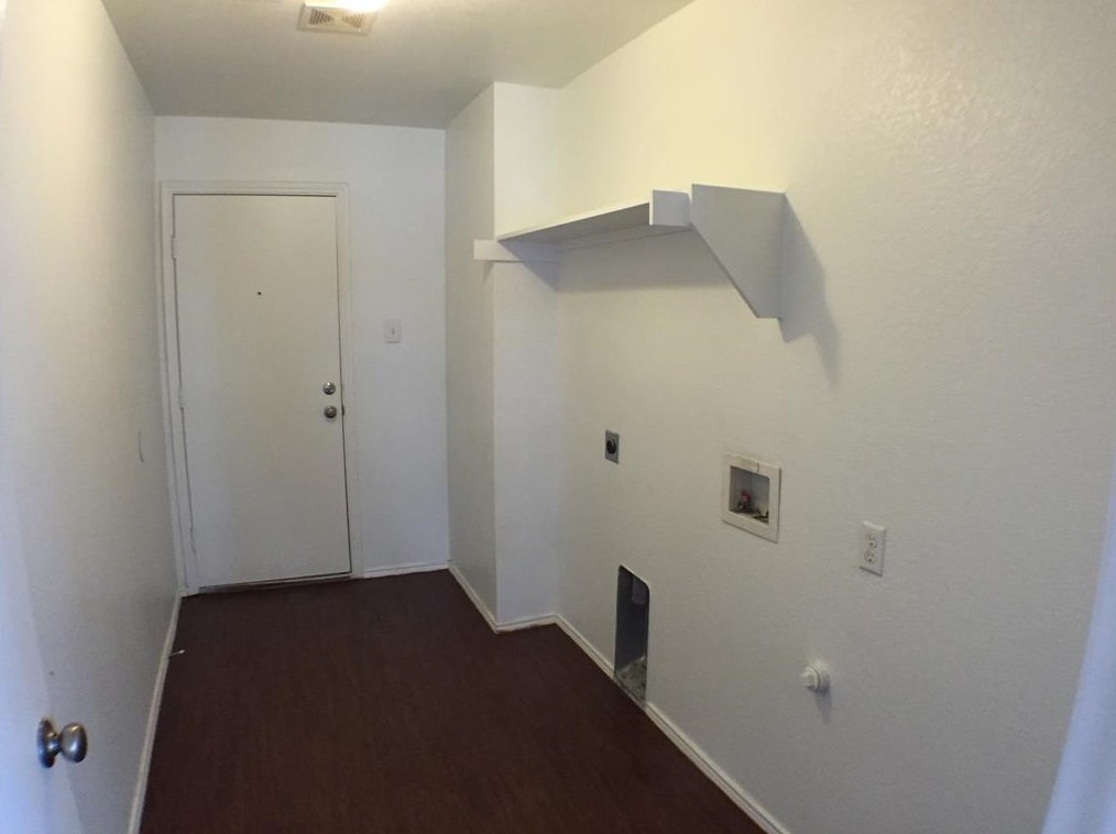 5808 Downs Dr, Fort Worth TX  76179-7367 exterior