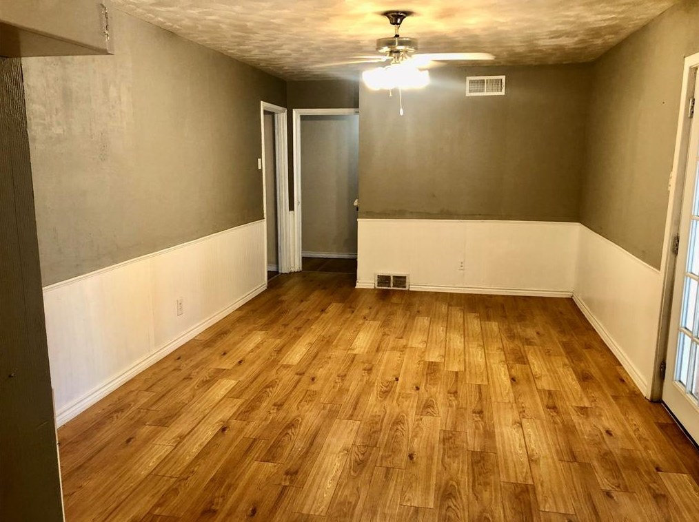 2204 Healey Dr, Dallas TX  75228-3714 exterior