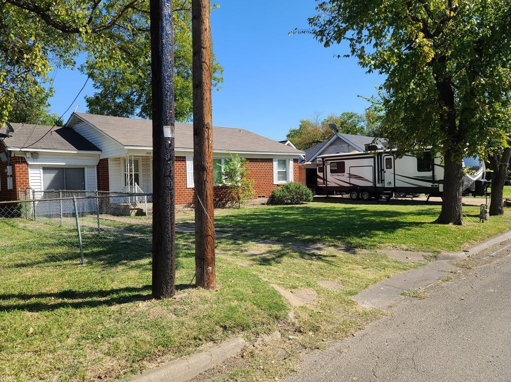 218 Walker St, Mesquite TX 75149-4941 exterior
