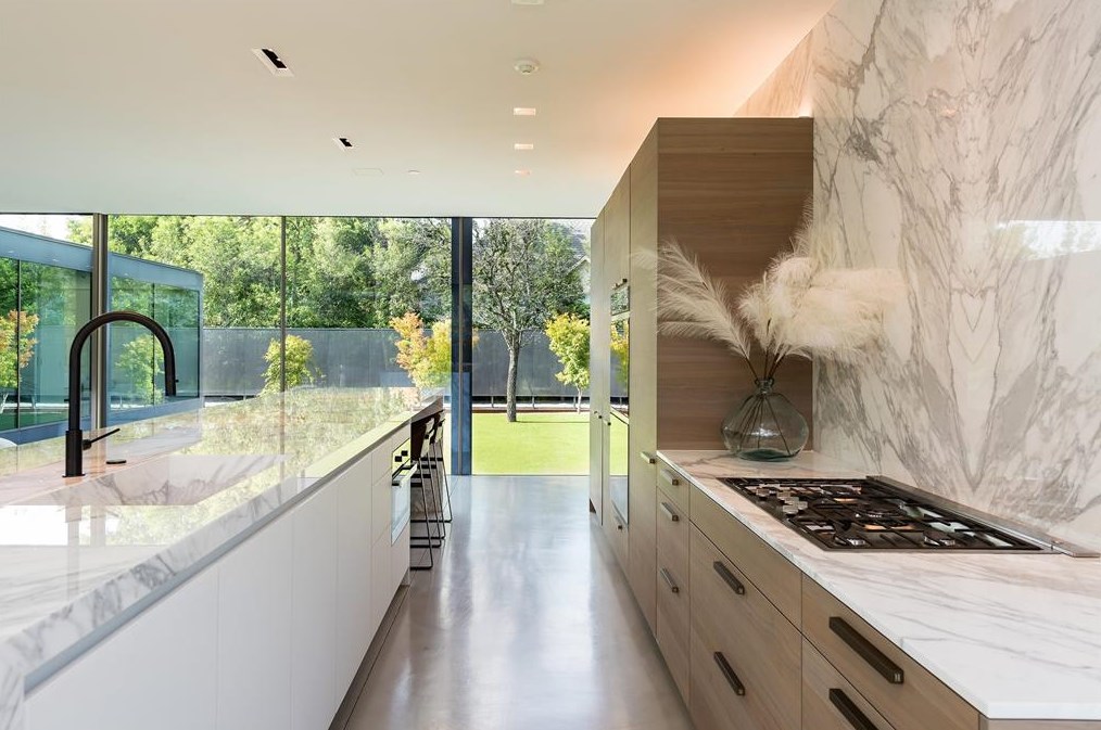 11345 Ricks Cir, Dallas TX  75230-3029 exterior