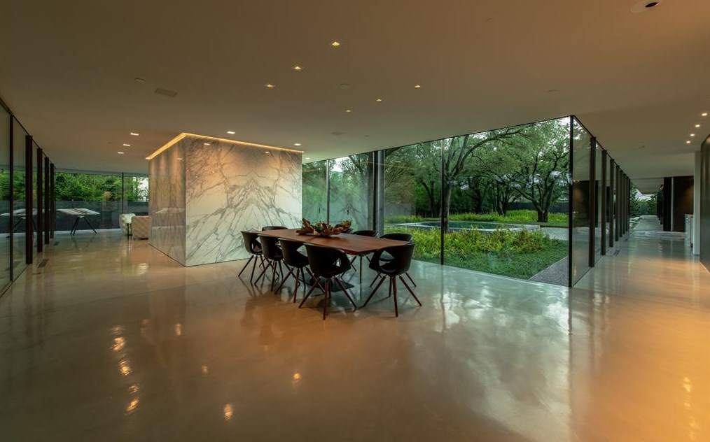 11345 Ricks Cir, Dallas TX  75230-3029 exterior