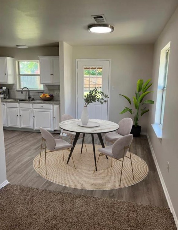 3834 Kiest Valley Ct, Dallas TX  75233-1647 exterior