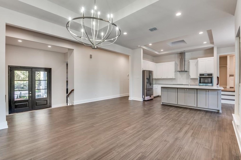 9506 Moss Hvn Dr, Dallas TX  75231-2610 exterior