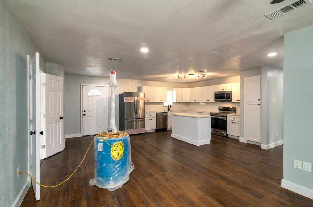 1237 Pentagon Pkwy, Dallas TX  75216-6992 exterior