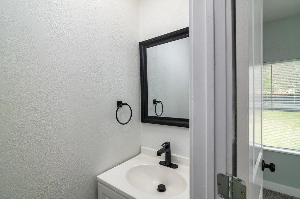 1237 Pentagon Pkwy, Dallas TX  75216-6992 exterior