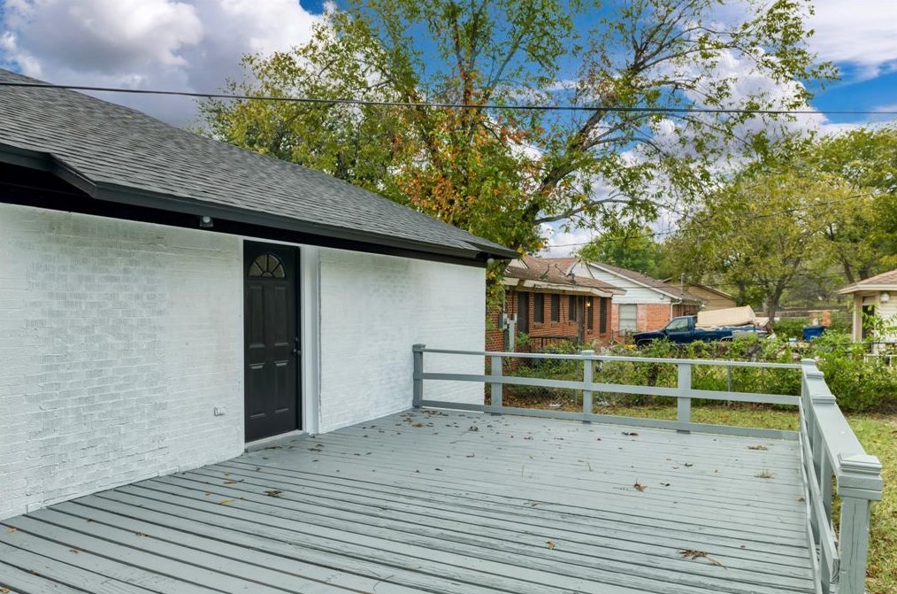 1237 Pentagon Pkwy, Dallas TX  75216-6992 exterior