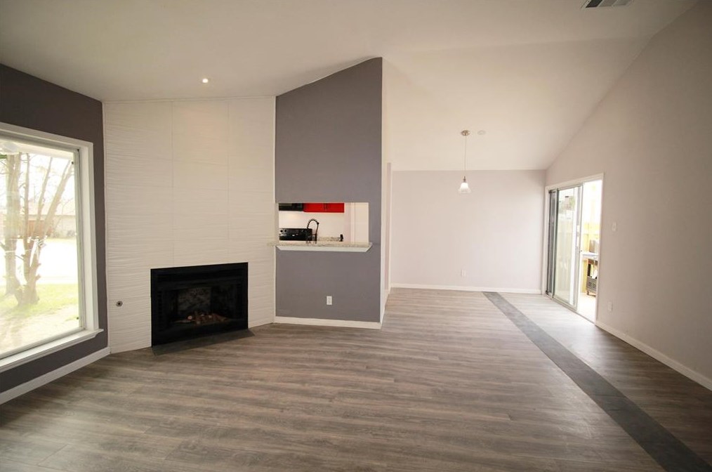 6952 Sammy Cir, Dallas TX  75237-2441 exterior