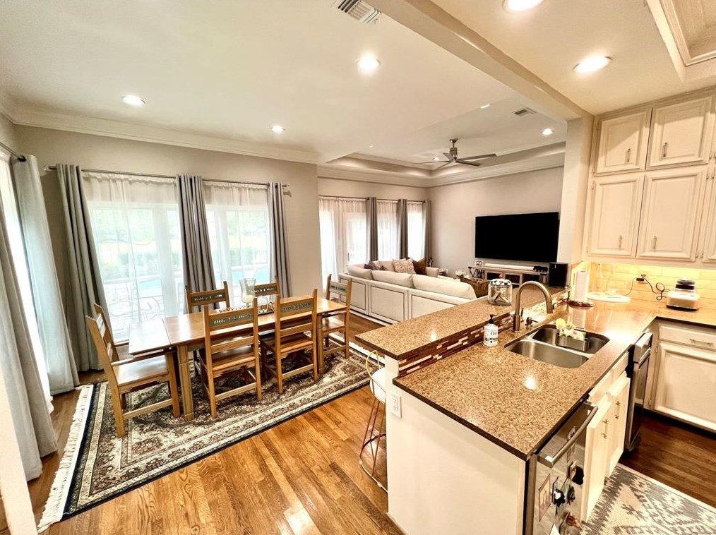 2648 Brookside Dr, Irving, TX 75063