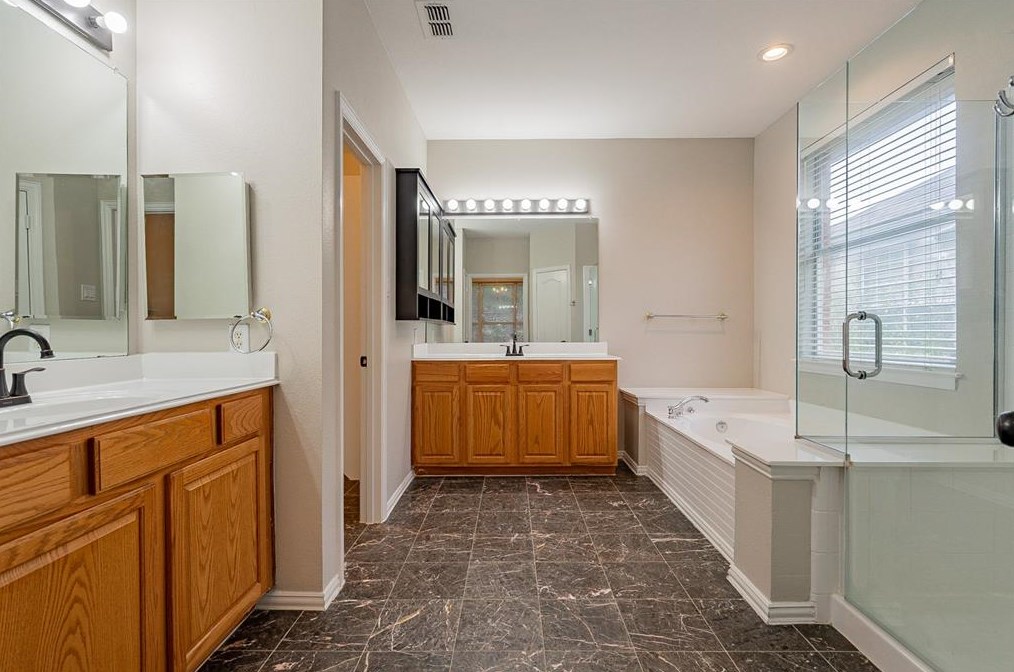 4619 Julian Dr, Mesquite TX 75150-8211 exterior