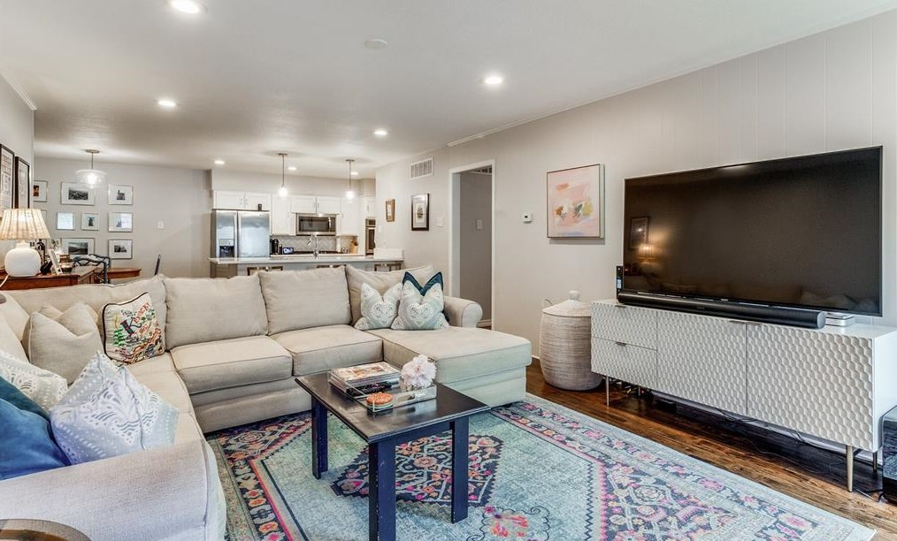 6108 Rincon Way, Dallas TX  75214-2035 exterior