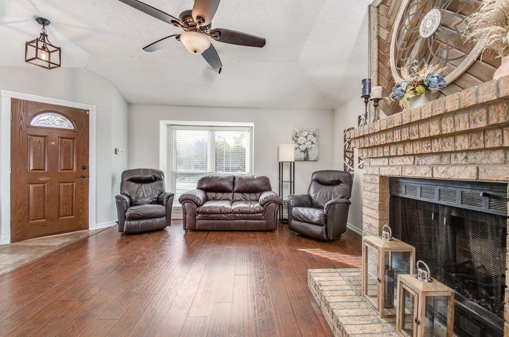 1631 Windmill Ln, Mesquite TX 75149-6863 exterior