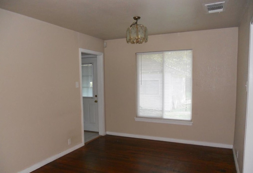 3767 Rockdale Dr, Dallas TX  75220-1863 exterior