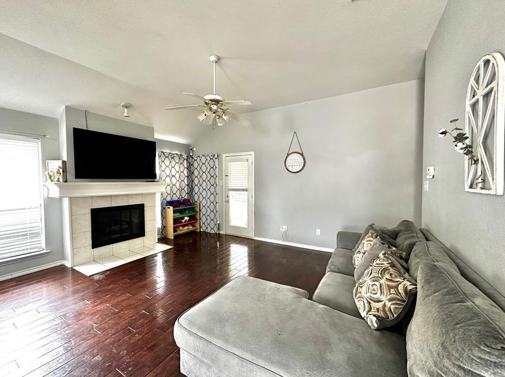 1703 Brooksview Ln, Mesquite TX  75180-4813 exterior