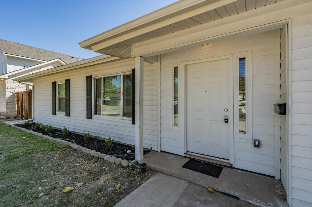 2914 Scottsbluff Dr, Dallas TX  75228-4505 exterior