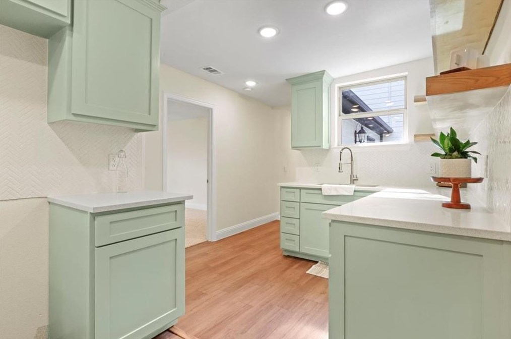 3030 Mecca St, Fort Worth TX  76119-3228 exterior