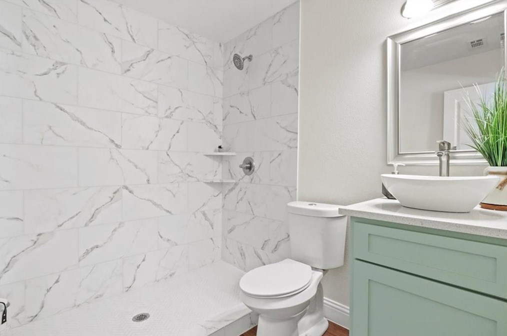 3030 Mecca St, Fort Worth TX  76119-3228 exterior