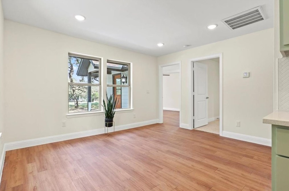 3030 Mecca St, Fort Worth TX  76119-3228 exterior